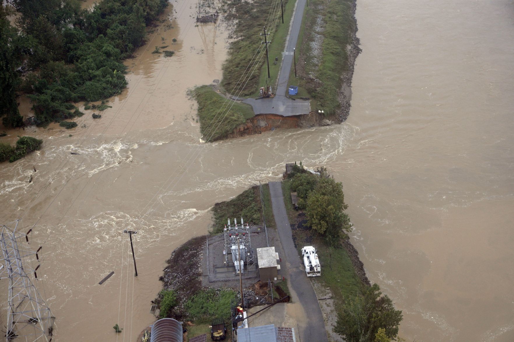 Land owners asked to check dams with heavy S.C. rain expected